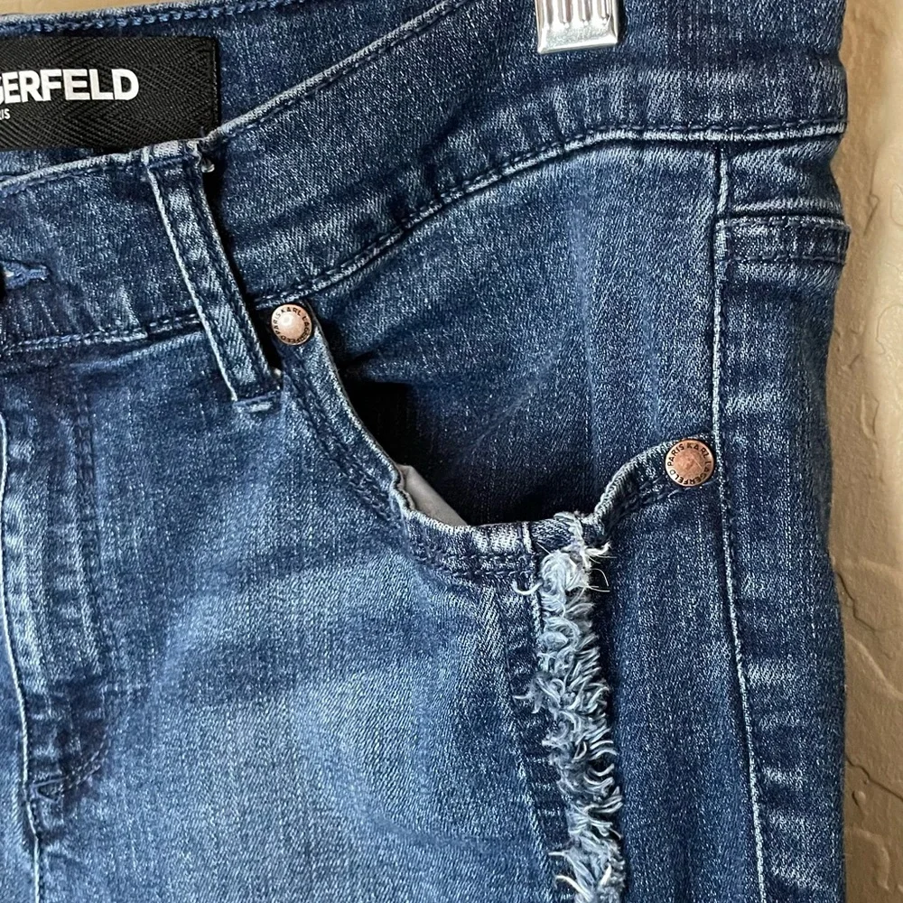 Karl Laderfeld Paris Cropped‎ Denim Fringe Accent Blue Jean Cuffed Women Size 10